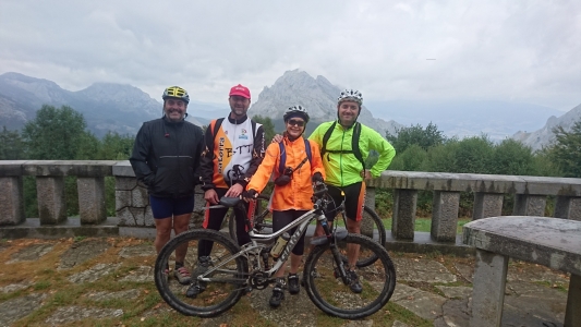 2016-08 Vuelta al Amboto